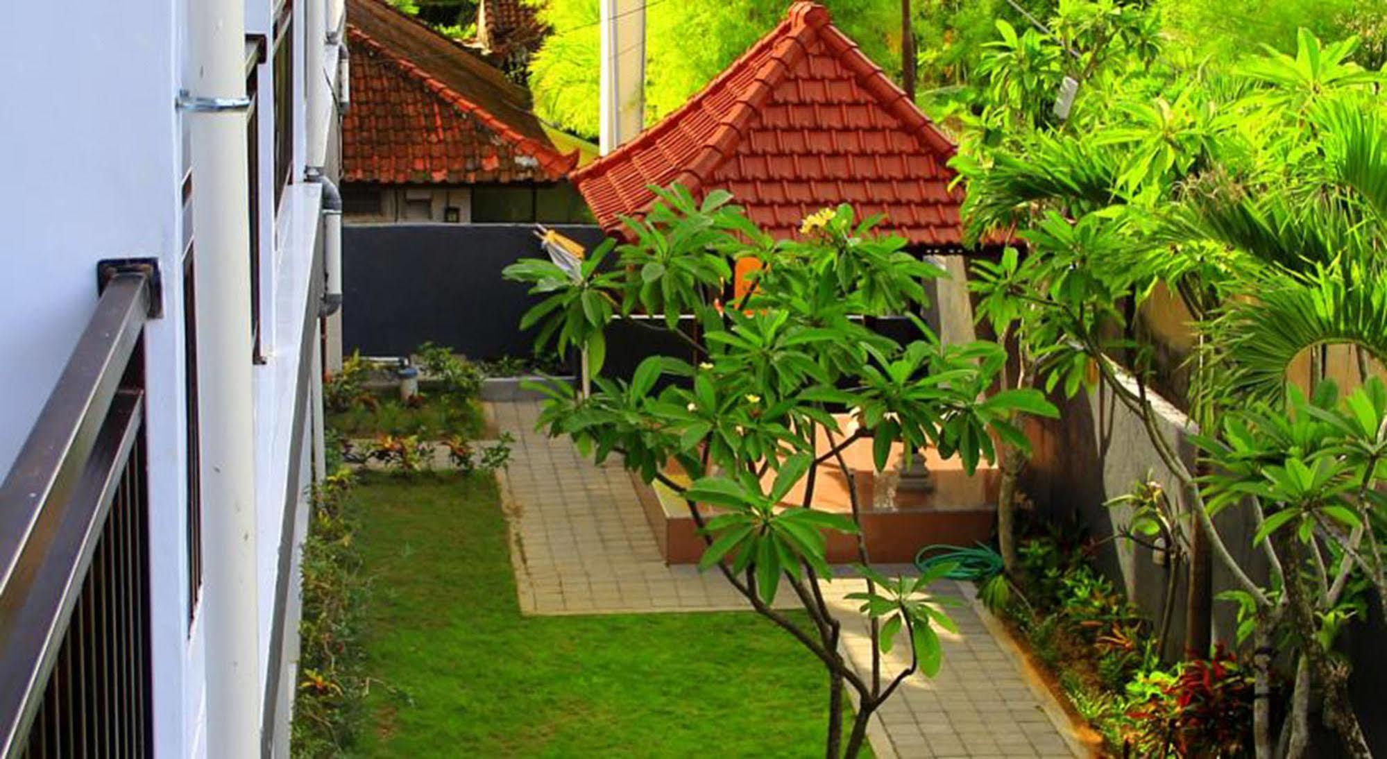 Готель U House Seminyak Керобокан Екстер'єр фото
