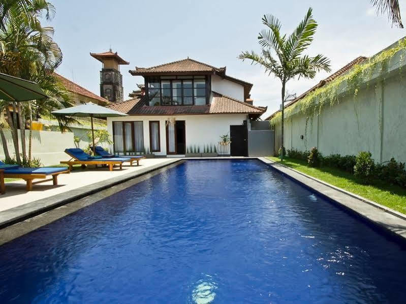 Готель U House Seminyak Керобокан Екстер'єр фото